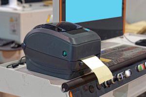 מדריך לבחירת מדפסת מדבקות תרמית שמתאימה לצרכים שלכם